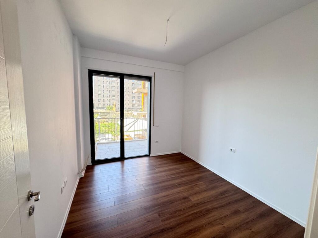 SHESIM APARTAMENT 2+1+2 TE ASL-JA PRANE VENUSE 4