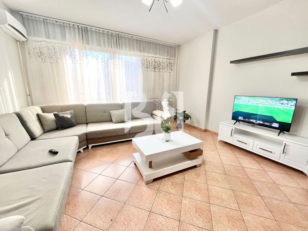 JAPIM APARTAMENT ME QIRA 2+1 TE RRUGA E KAVAJES