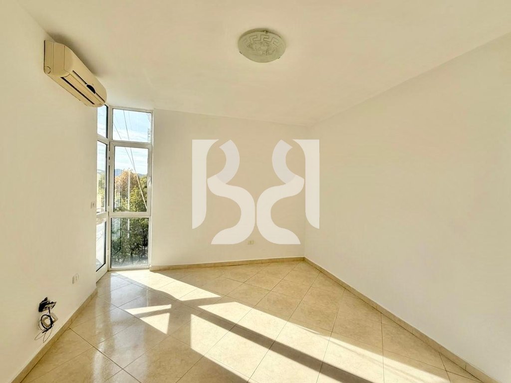 SHITET APARTAMENT 2+1 – ISH EKPOZITA, TIRANË 3