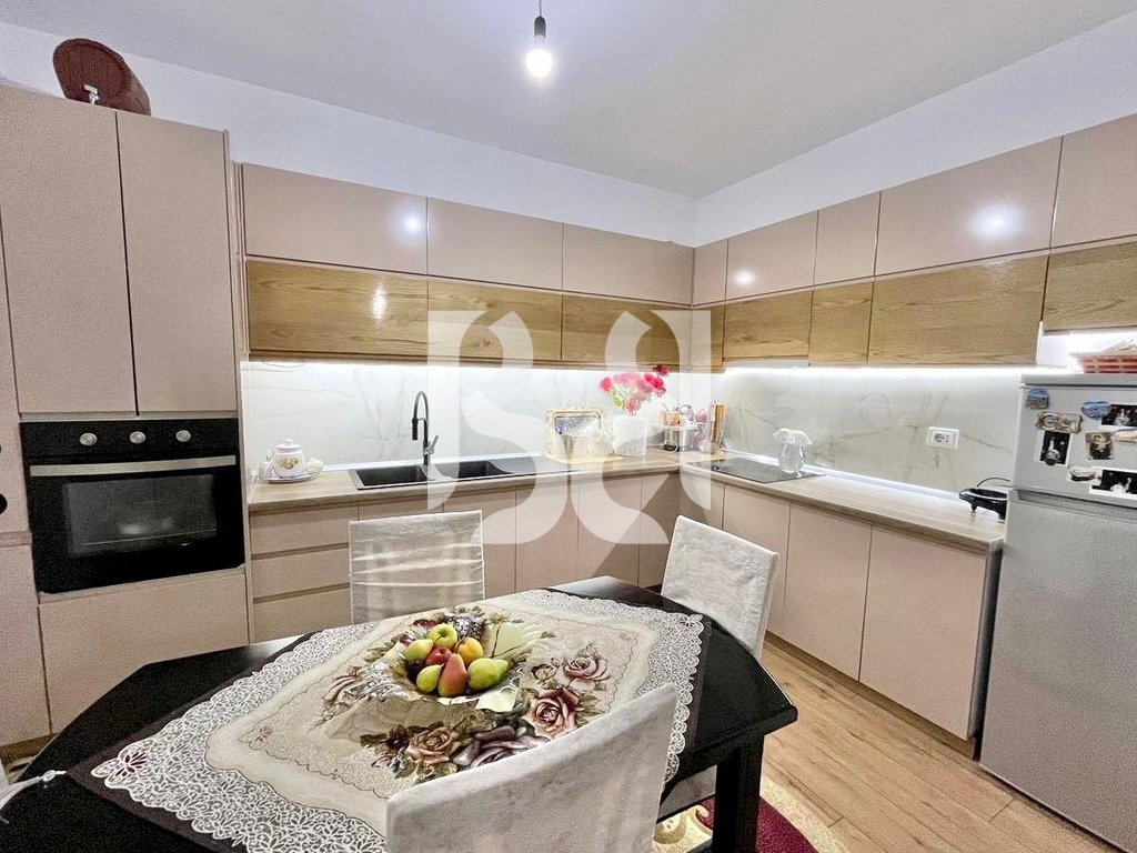 SHITET APARTAMENT 2+1 – SHKOZË, KOMPLEKSI TOM DOSHI 4