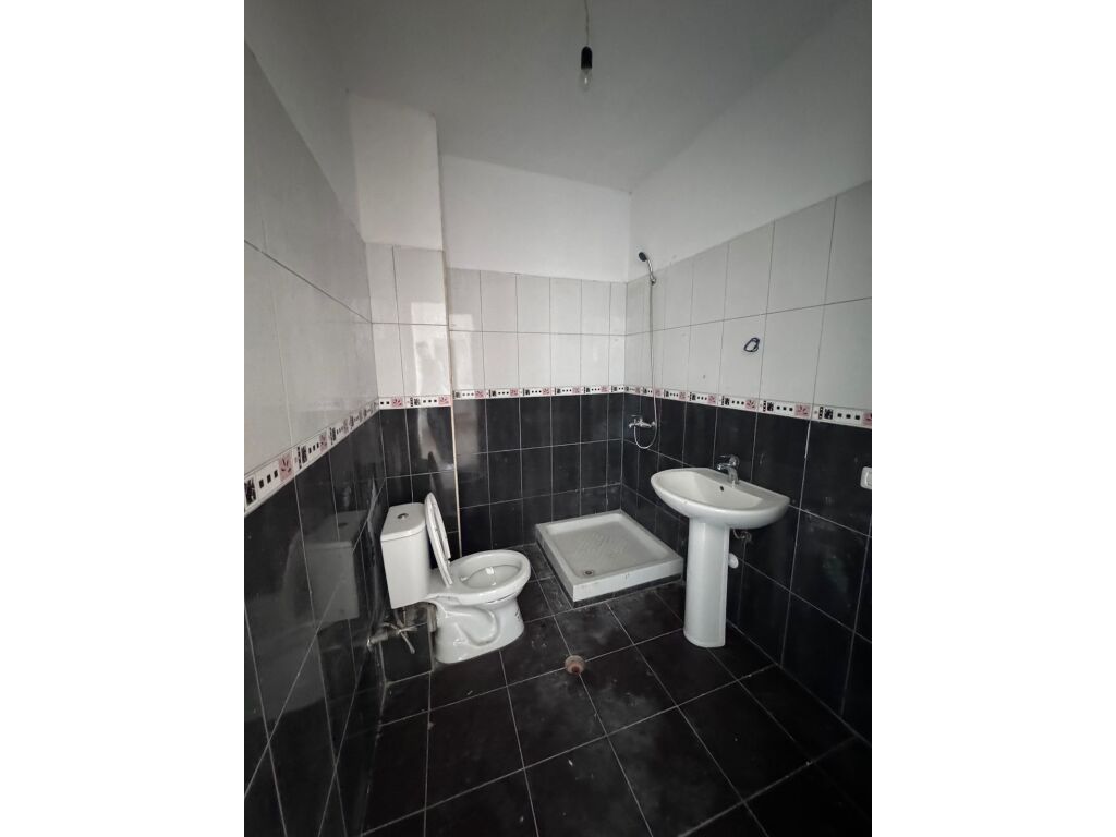 SHITET APARTAMENT 1+1+ VERANDE NE ASTIR 4