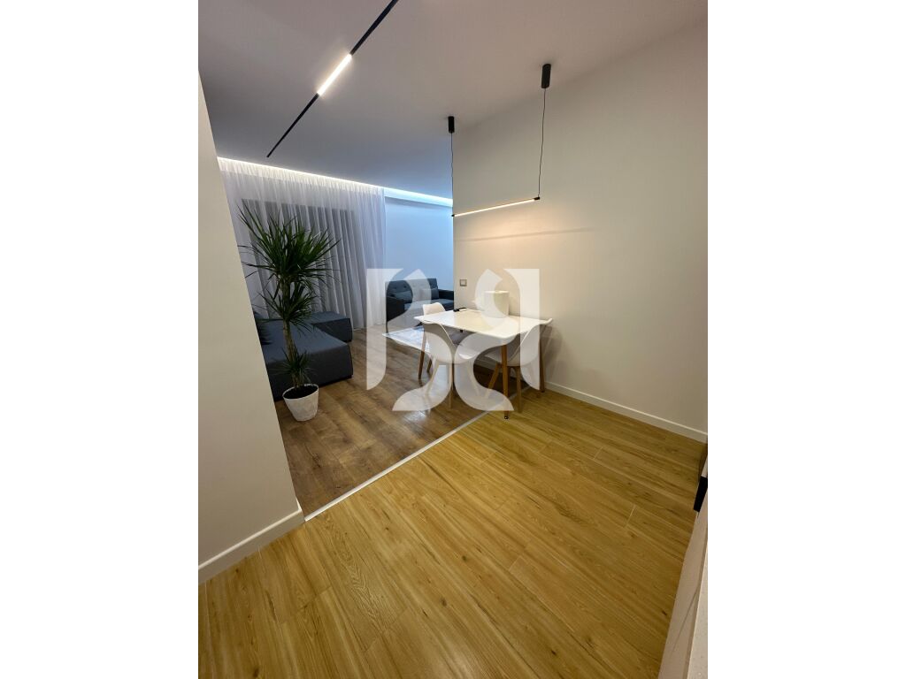 APARTAMENT ME QIRA TE LIQENI I THATE 2+1 4
