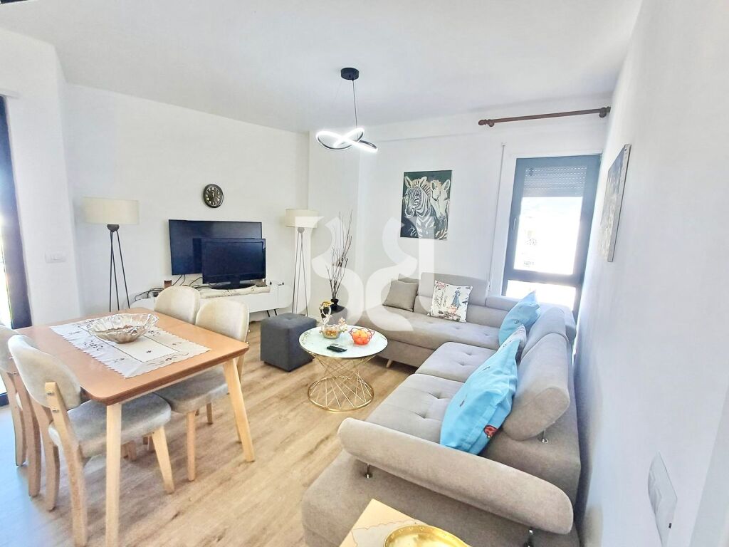 SHITET APARTAMENT 2+1+2 NE ALI DEM