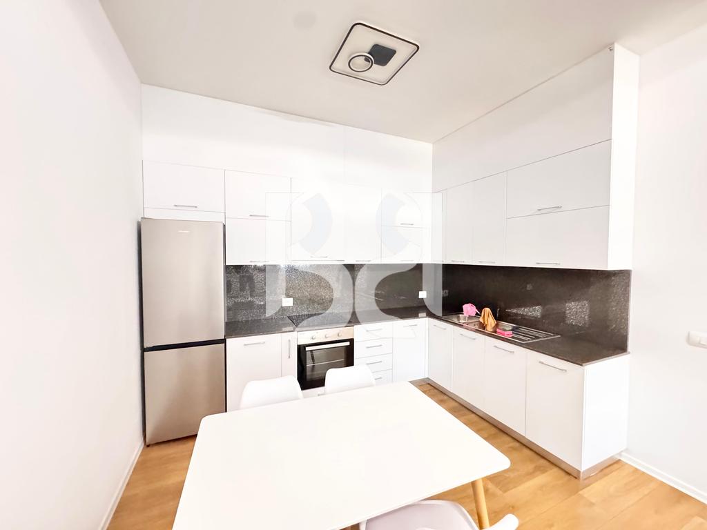 *APARTAMENT ME QIRA 2+1+POST PARKIMI KINOSTUDIO 3