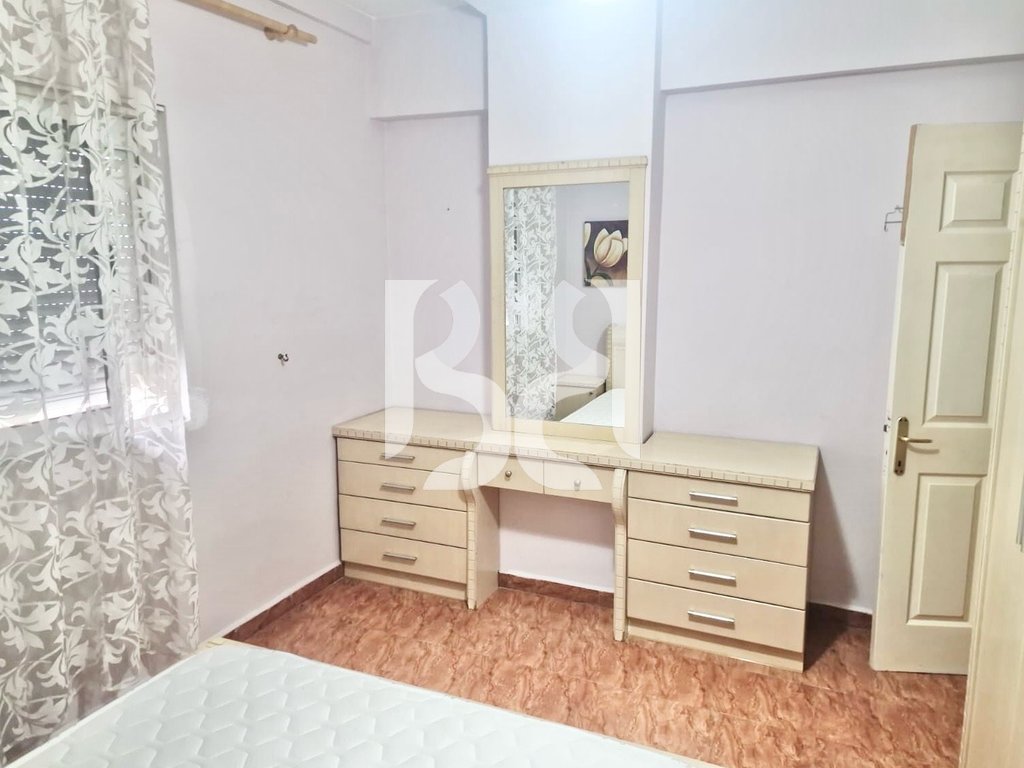 APARTAMENT ME QERA 2+1 TE RRUGA DRITAN HOXHA 4