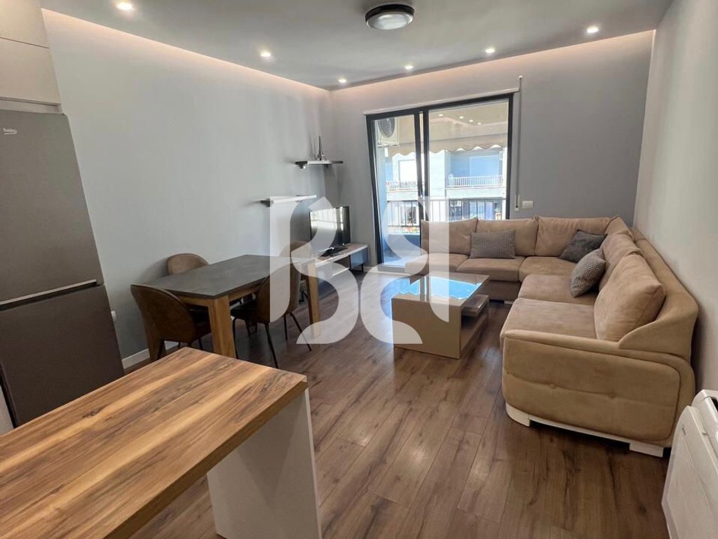 APARTAMENT 2+1+2 DHE POST PARKIMI ME QIRA TE KINOSTUDIO (POLICIA RRUGORE)