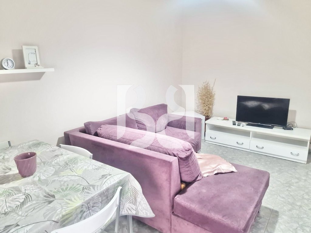 APARTAMENT ME QERA 2+1 NE QENDER