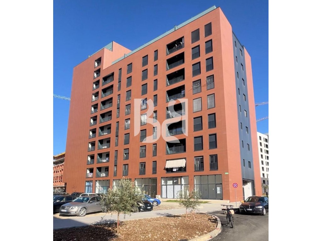 SHITET APARTAMENT 2+1 BULEVARDI I RI* 2