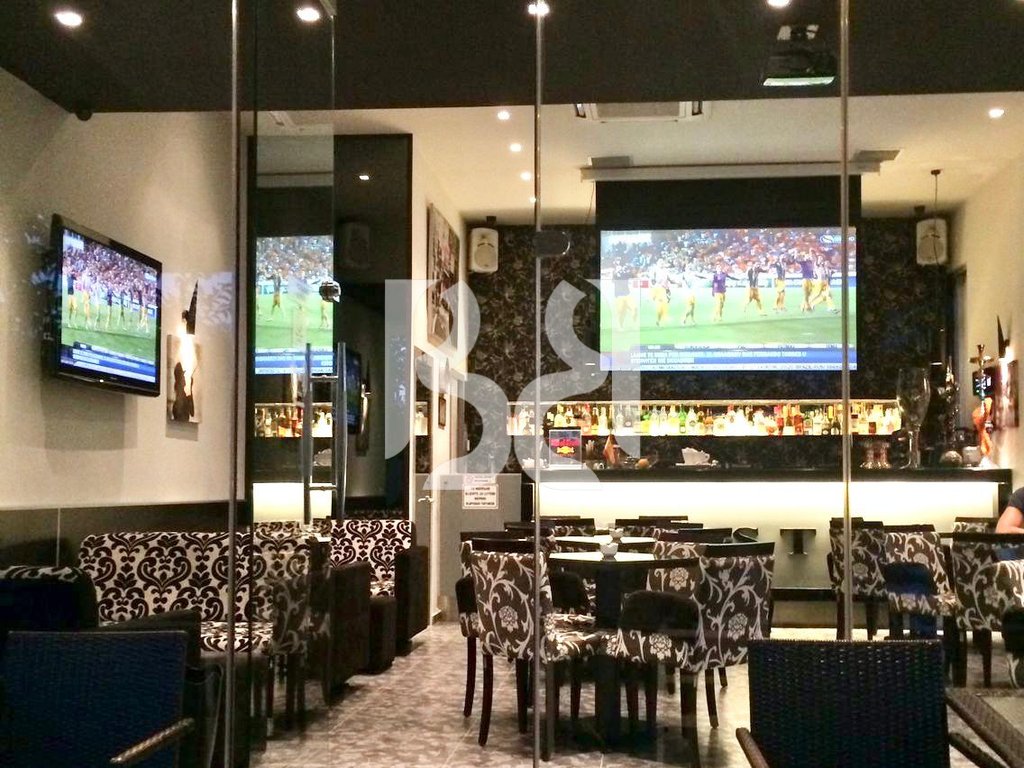 SHITET SUPER AMBIENT BIZNESI NË KËND FASADË XHAMI DY ANËT + GARAZH PRIVAT 20m² KINOSTUDIO*