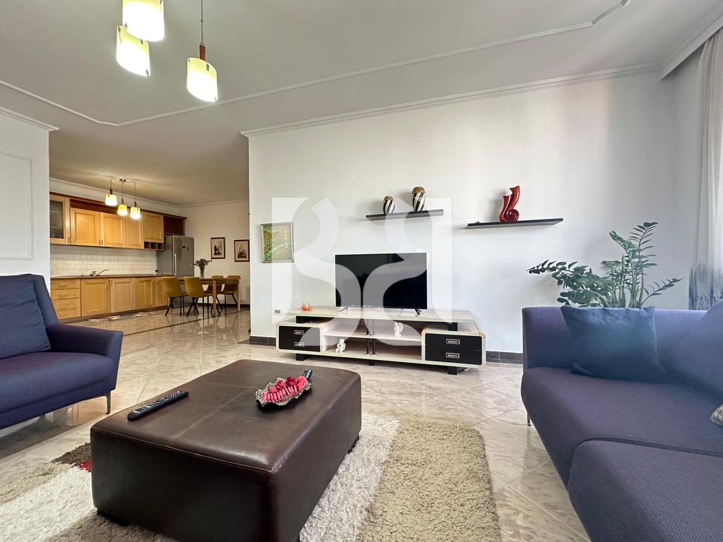 APARTAMENT 2+1 ME QIRA, SHESHI WILLSON 3