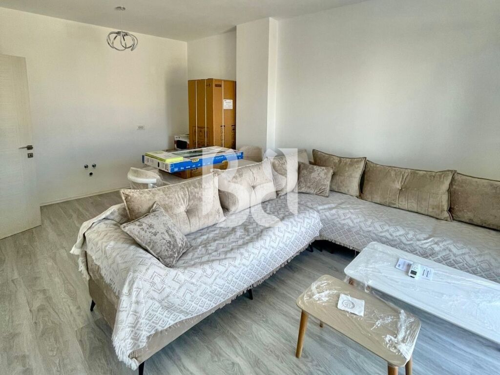 JAPIM APARTAMENT ME QIRA 2+1+2 TE KRYQEZIMI I SHQIPONJES