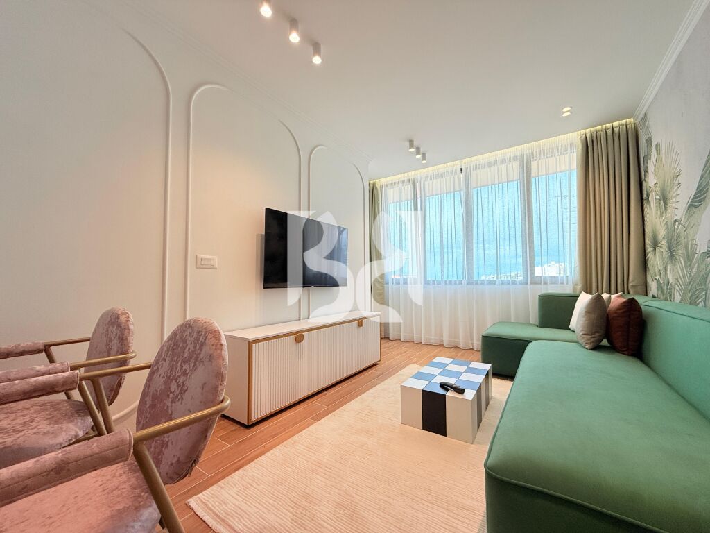 APARTAMENT ME QIRA TE SHALLVARET NE QENDER 1+1 LUKSOZ