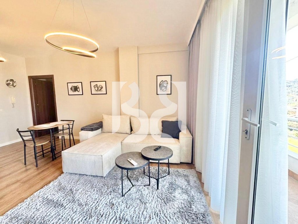 APARTAMENT ELEGANT ME QERA 1+1 TEK ELEONORA,KODRA E DIELLIT