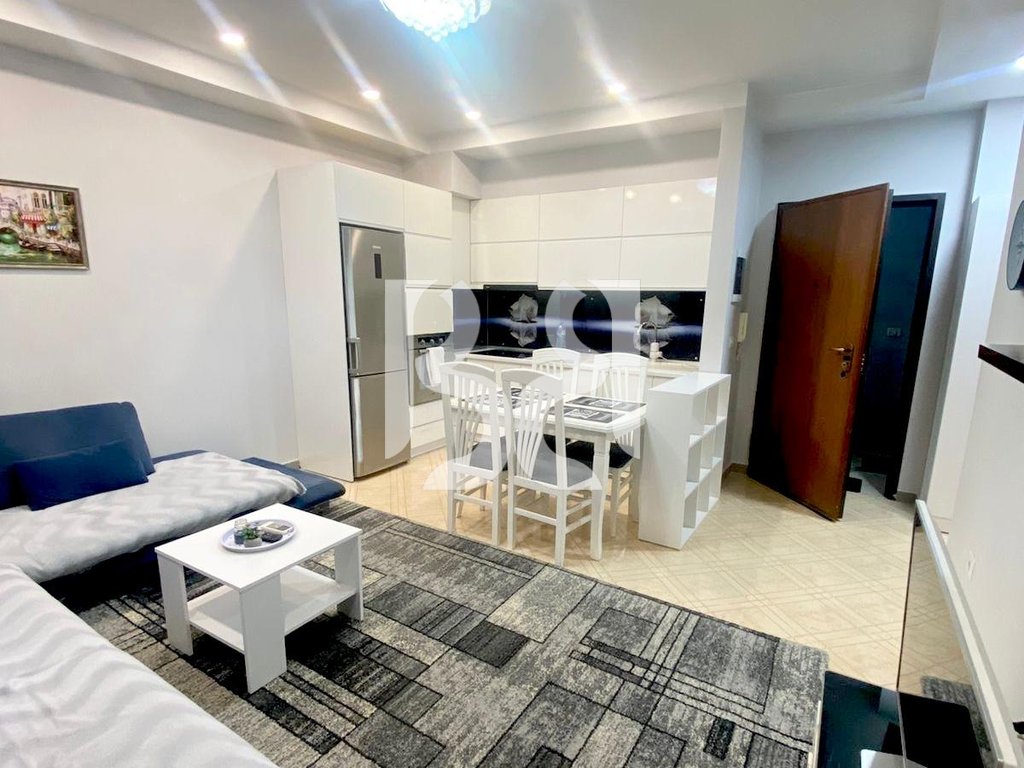 APARTAMENT 1+1 ME QIRA , RRUGA 5 MAJ 2