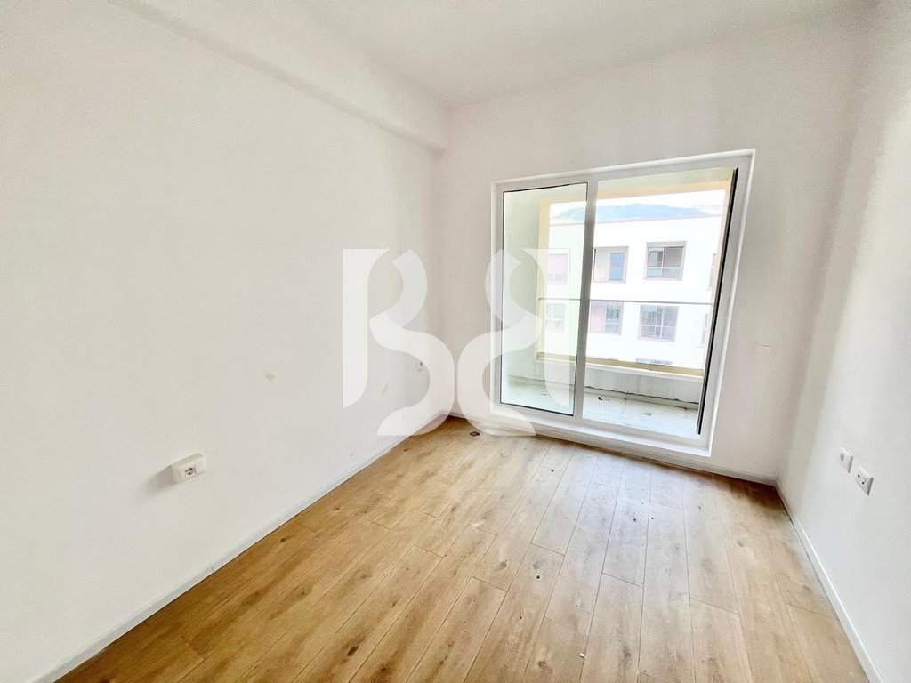 APARTAMENT 1+1+PARKING ME QIRA REZIDENCA KADIU ALI DEMI** 4