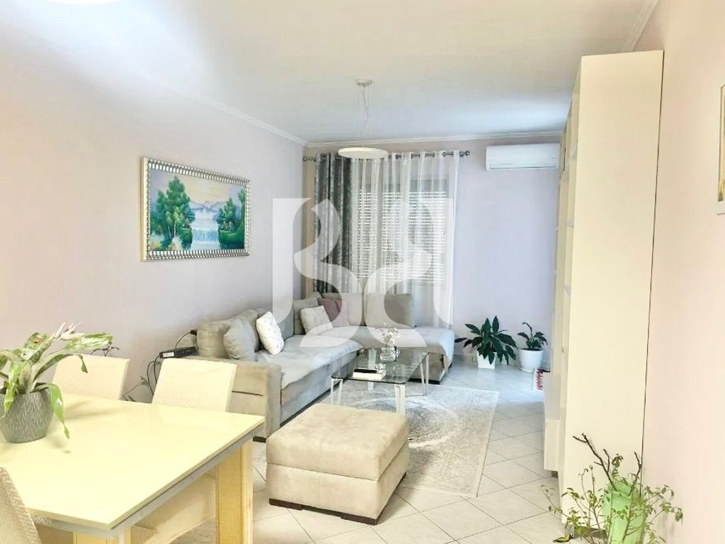APARTAMENT 1+1 ME QERA NE ASTIR* 3