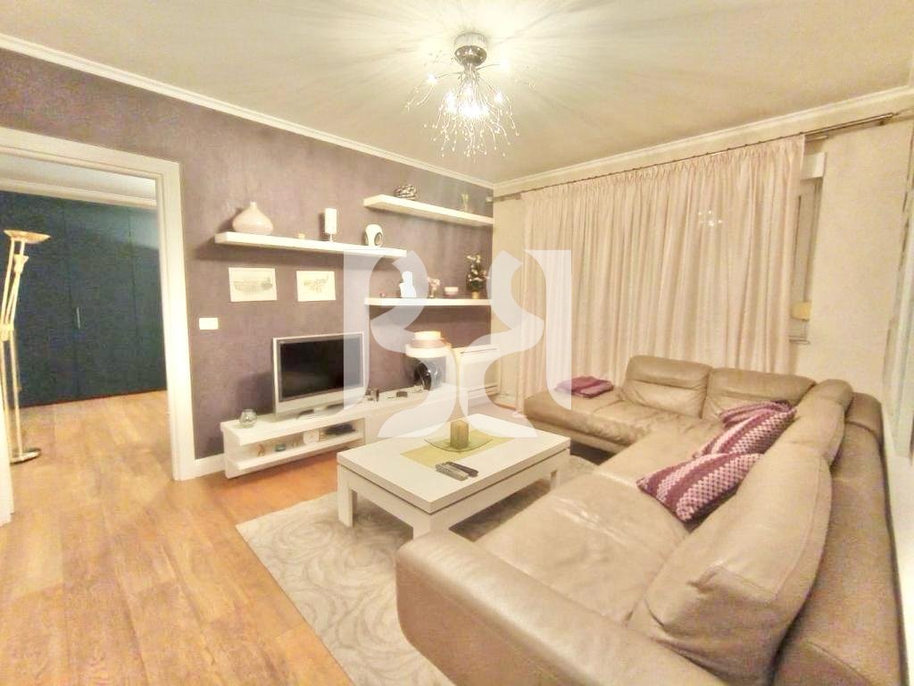 APARTAMENT ME QIRA 2+1+2 PRANE MOZAIKUT TE TIRANES*