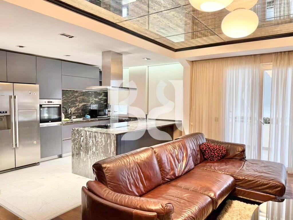 APARTAMENT PREMIUM ME QERA 2+1+2 TUALETE+ 2 POSTE PARKIMI TEK KOPSHTI BOTANIK 3