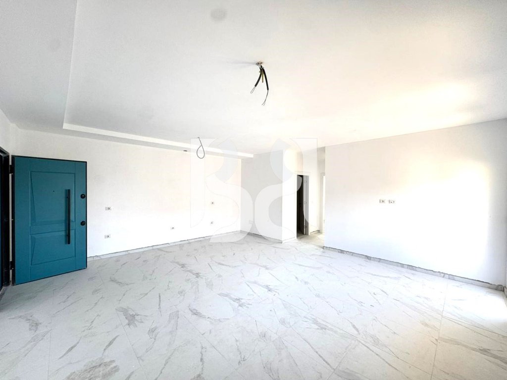 APARTAMENT NE SHITJE 2+1 TEK RESIDENCA LAKELAND 160K* 2