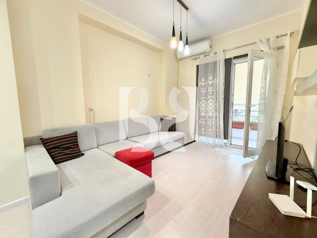 APARTAMENT 1+1+PARKIM ME QERA TEK KODRA E DIELLIT 1