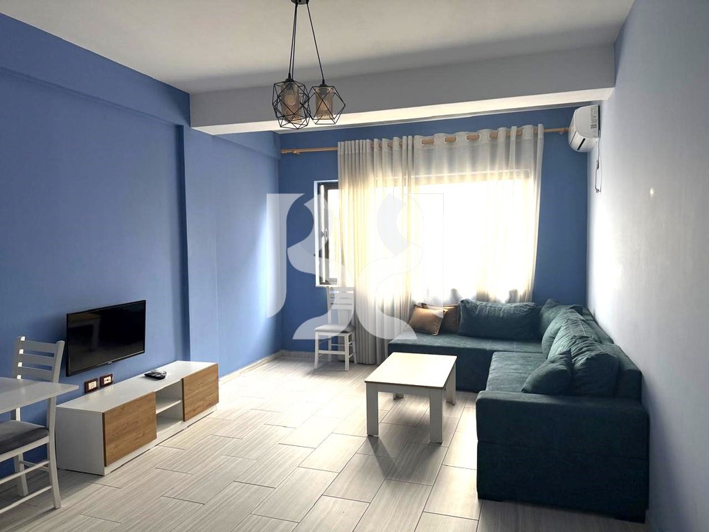 APARTAMNET 1+1 ME QIRA TE FABRIKA E MIELLIT*