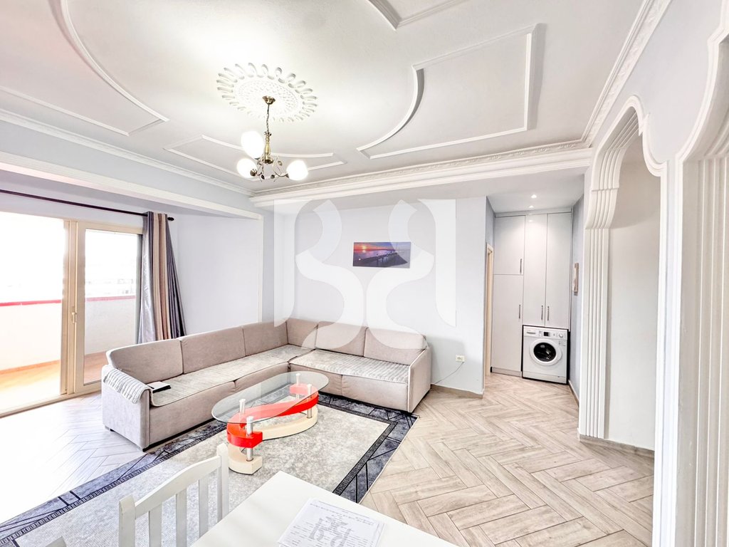 APARTAMENT 1+1ME QIRA ASTIR PRANE BAR OSLO-S