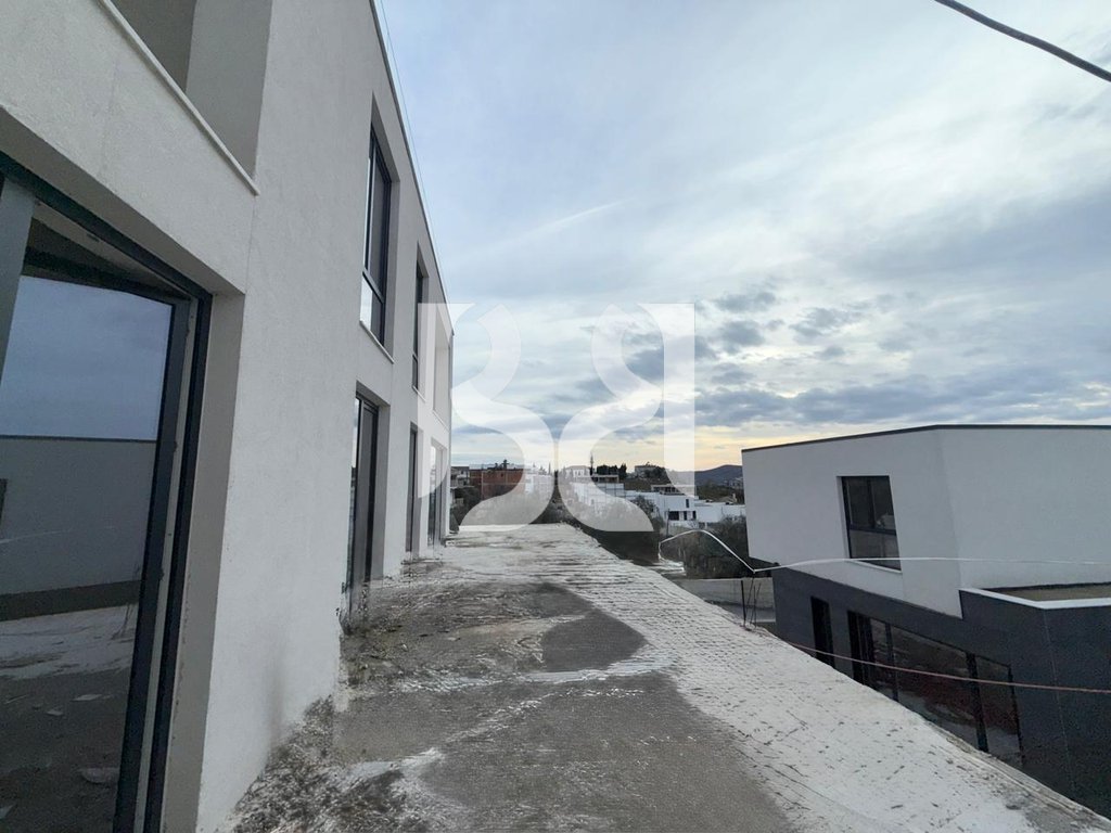 APARTAMENT 3+1 NE SHITJE BEVEA FARKE 270.770€