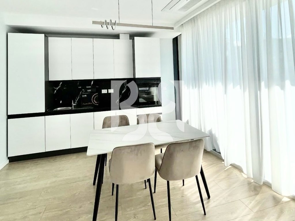 APARTAMENT ME QIRA 1+1+POST PARKIMI TE RRUGA E KOSOVARVE 3