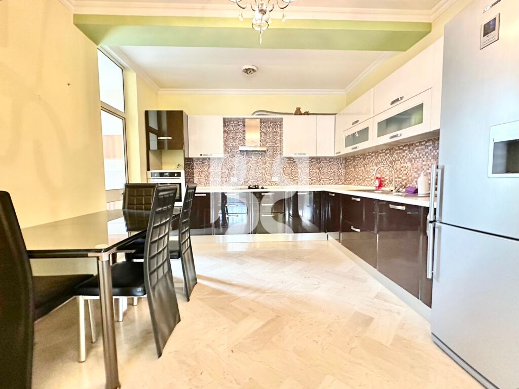 SHITET APARTAMENT 3+1+2 PRANE KOMPLEKSIT OLIMPIK, KOMUNA E PARISIT