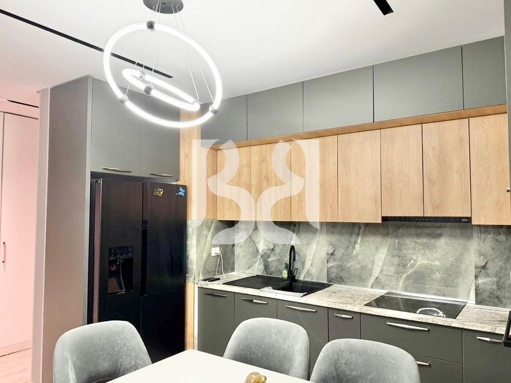 APARTAMENT PREMIUM 2+1+2+PARKING ME QERA TEK ISH PARKU 3