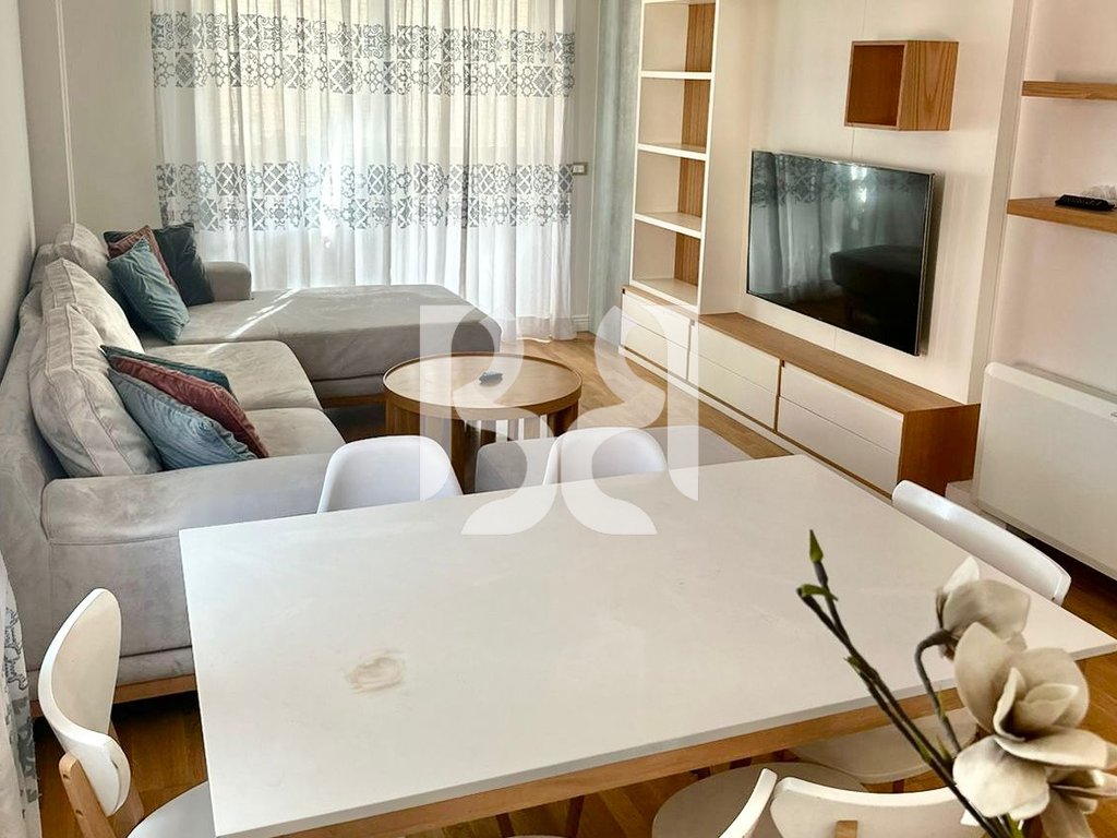 JEPET ME QERA 3+1+2 TUALETE +2 PARKIME NE KOMUNE TE PARISIT PRANE KRISTAL CENTER