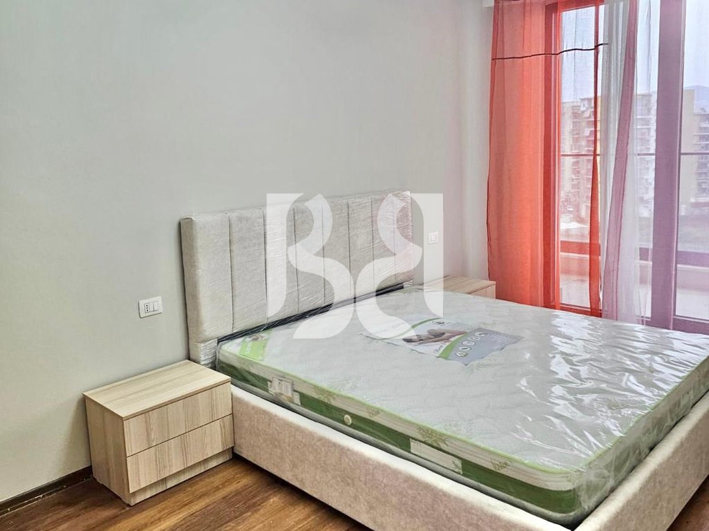 APARTAMENT ME QIRA 1+1 ISH FUSHA E AVIACIONIT 4