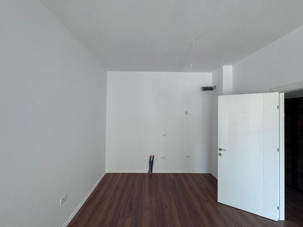 SHESIM APARTAMENTI 1+1 2