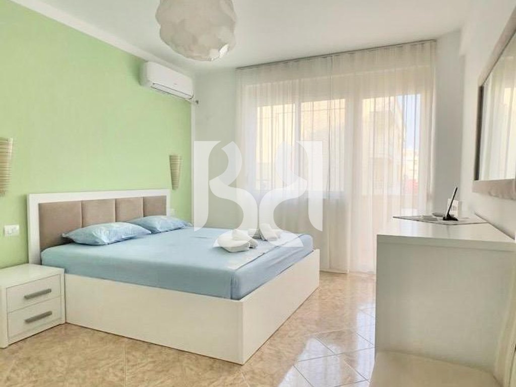 SHITET APARTAMENT 1+1 NE DURRES PRANE PLAZHIT ILIRIA 3