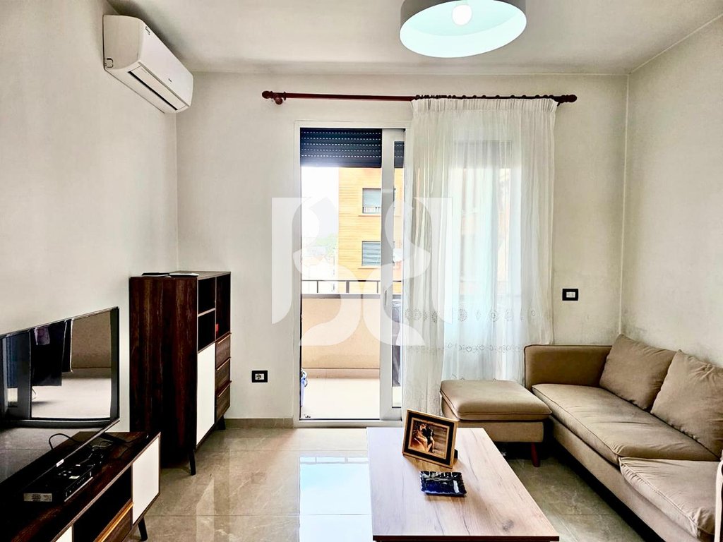 APARTAMENT 1+1 ME QIRA, RR. KAVAJES PRANE TREGUT CAM 2