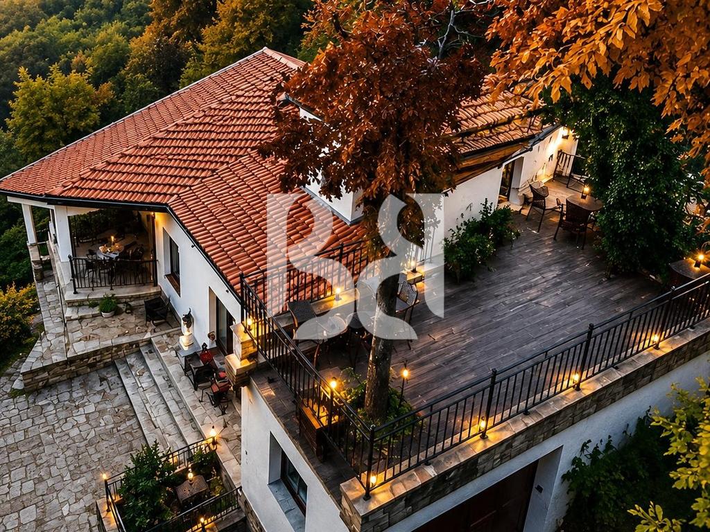 BUJTINE LUKSOZE ME QIRA AFER QENDRES SE TIRANES