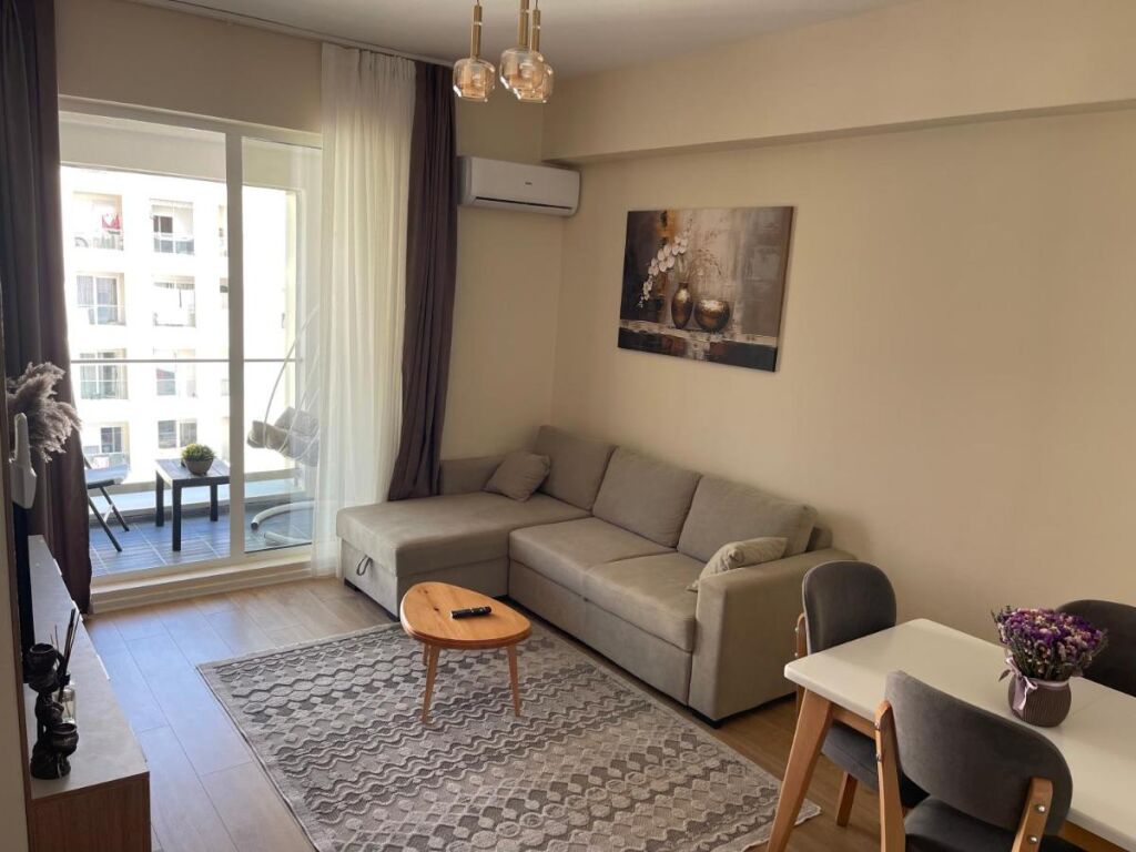 SHITET APARTAMENT 2+1+2 TE BULEVARDI I RI /KOMPLEKSI KONTAKT ME KREDI 3