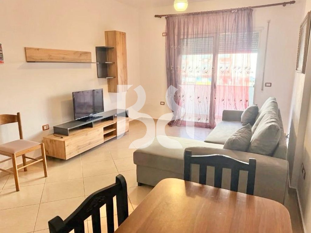 APARTAMENT 1+1 ME QERA PRANE MISTO MAME** 2