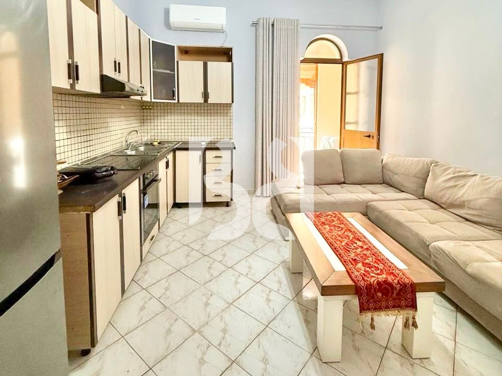 APARTAMENT ME QERA 1+1 TEK SHESHI WILSON