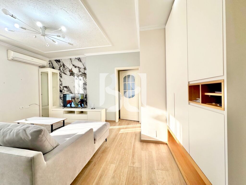 JAPIM APARTAMENT ME QIRA 2+1 TE ISHFUSHA E AVIACIONIT 4