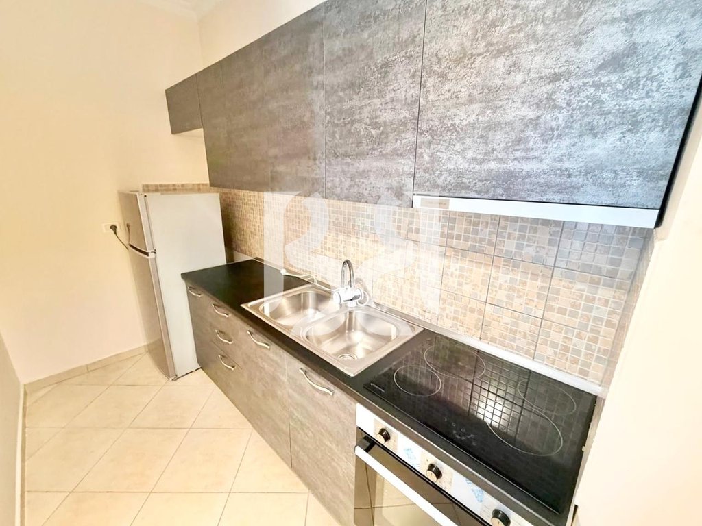 APARTAMENT ME QERA 2+1 NE ASTIR 4