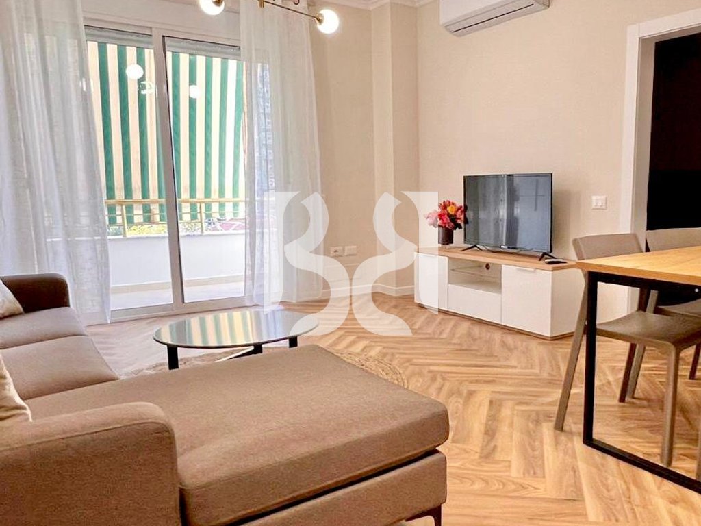 JEPET APARTAMENT 2+1+2 ME QIRA NE RRUGEN E KAVAJES PRANE KISHES KATOLIKE * 2