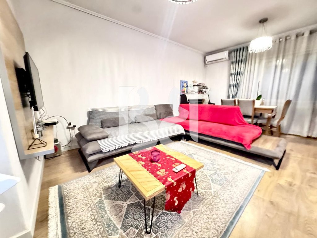 APARTAMENT 1+1 ME QIRA TEK SHKOLLA TIRANA JONE, 5 MAJI