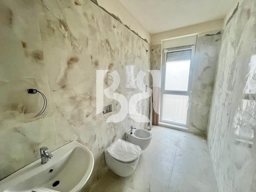 JEPET APARTAMENT 1+1+BALLKON PER ZYRA ISH FUSHA E AVIACIONIT* 4