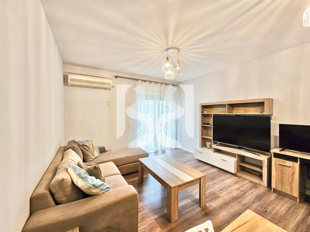 APARTAMENT 2+1 ME QIRA,LIQENI I THATE
