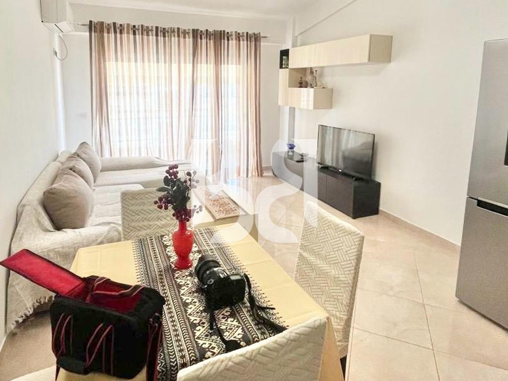 APARTAMENT 1+1 ME QERA NE FRESK