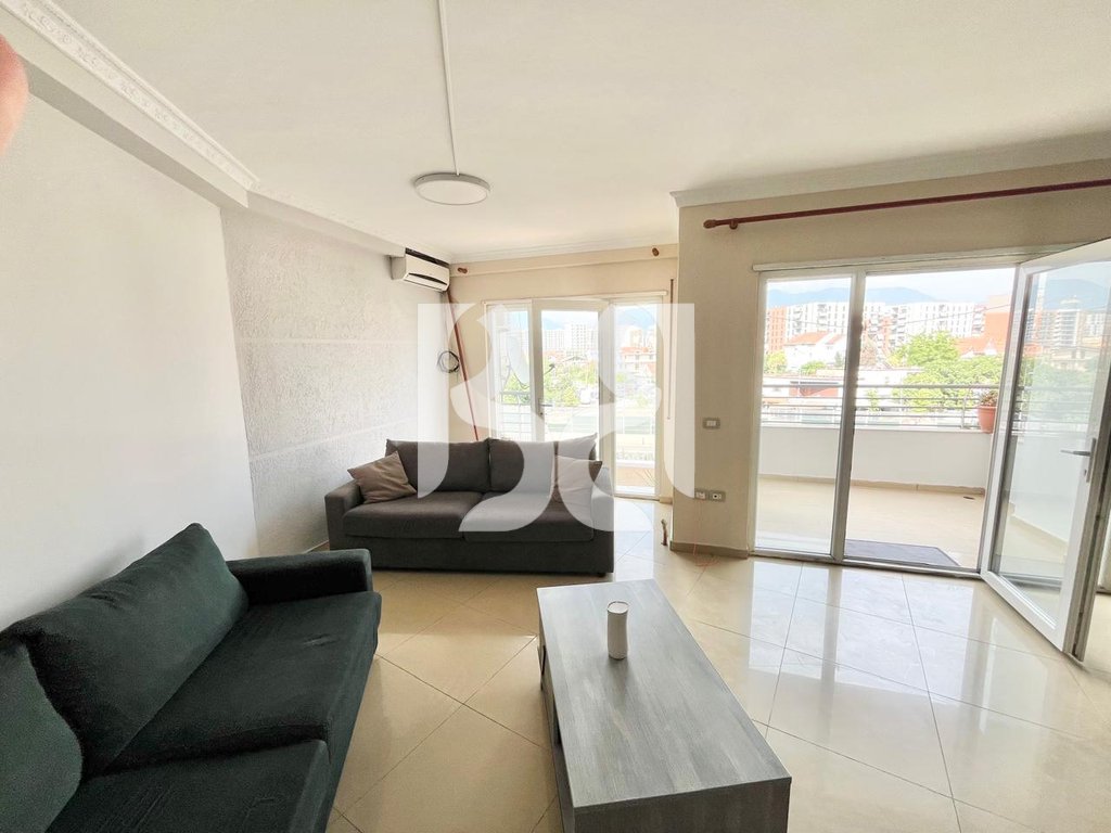 *APARTAMENT 3+1+2 TUALETE+1 BALLKON ME QIRA, ASTIR PRANE BAR OSLO 2