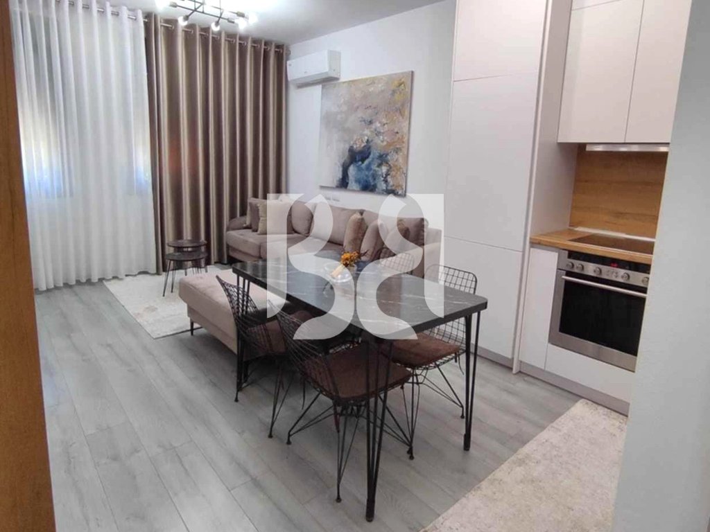 APARTAMENT 1+1 ME QIRA, PRANE AMERICAN 3* 3
