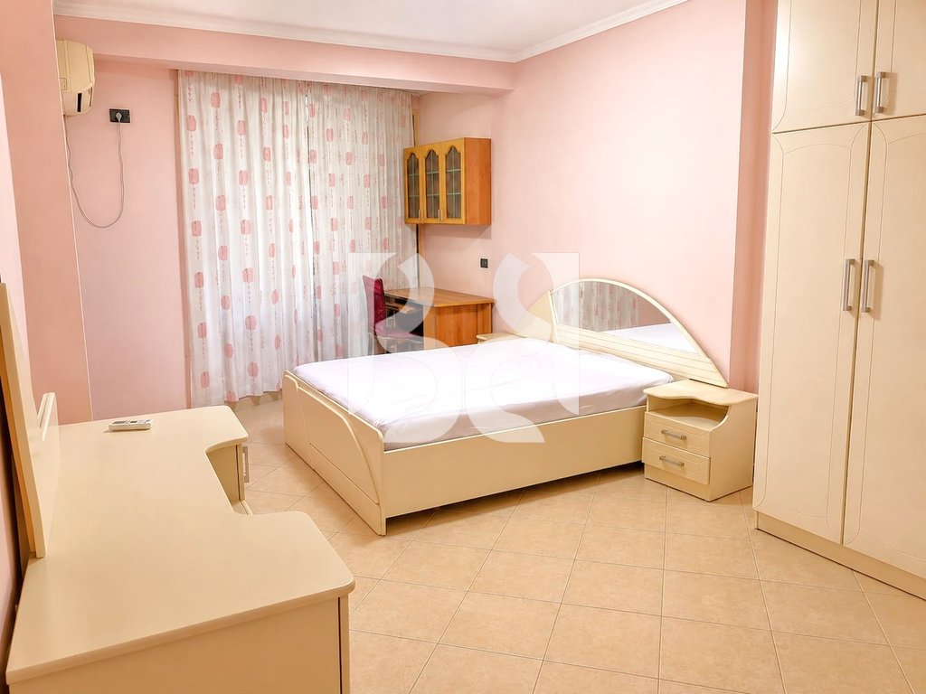 APARTAMENT 2+1+BALLKON TEK RRUGA SABRI PREVEZA NE ASTIR 3
