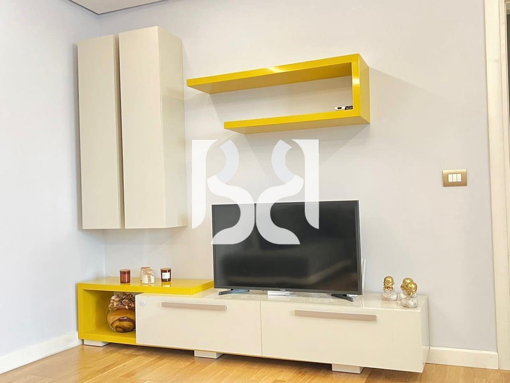 JEPET ME QIRA APARTAMENT 2+1 NE QENDER TE TIRANES* 3